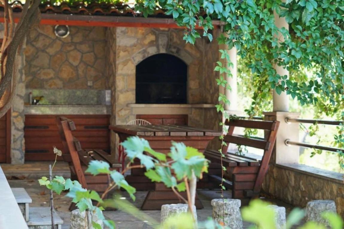 Villa Mateo&Andrea**** Omis Exterior photo